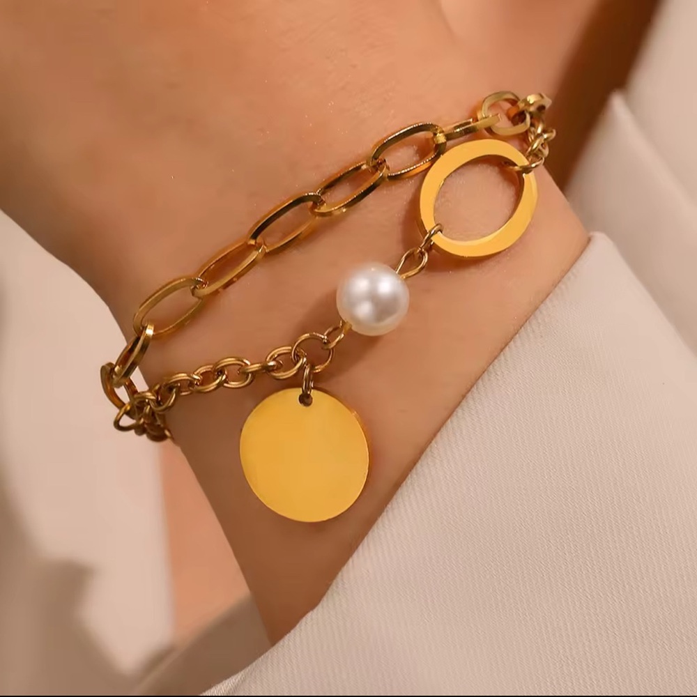 Elegant 18k Gold Plated stainless steel Bracelet with Pearl and Disc Charm